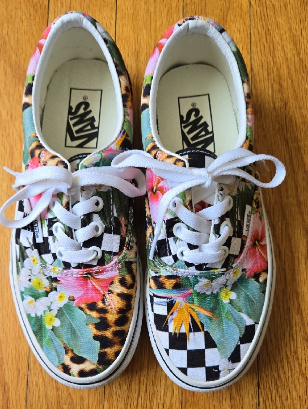 Vans Women' Floral Checkerboard Lace-Up Sneakers - Multicolor - Picture 5 of 11